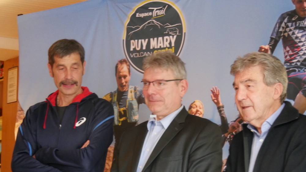 lequipe de france dans le cantal