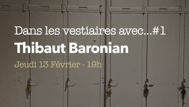 dans les vestiaires avec