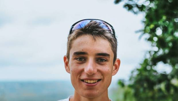 sylvain cachard avec un short une paire de baskets et beaucoup de volonte tout est possible