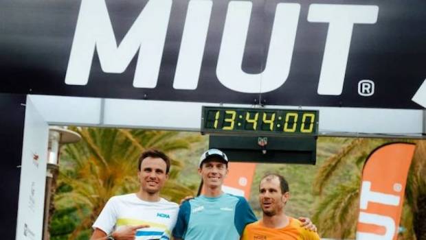 miut 2022 j walmsley et c dauwalter au dessus du lot