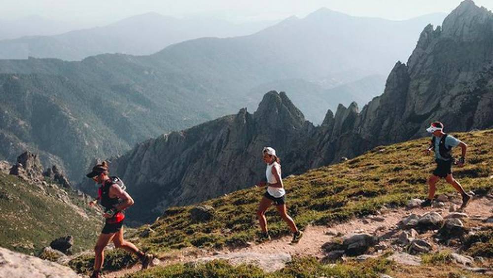 gr20 anne lise rousset vers un nouveau temps record