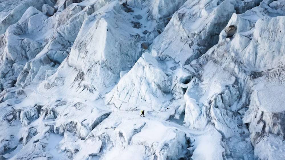 kilian jornet tente leverest par larrete ouest mais echoue
