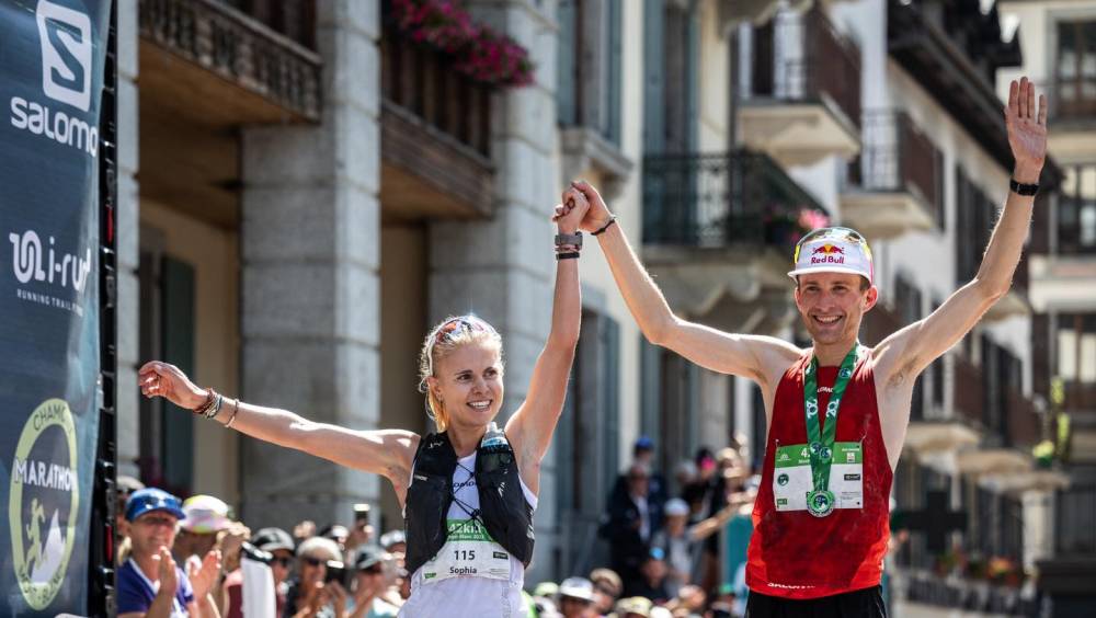 marathon du mont blanc 2023 remi bonnet et sophia laukli au sommet