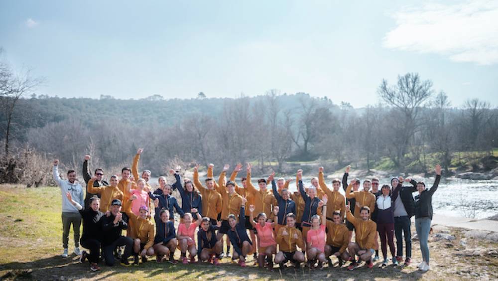 team trail asics 2023