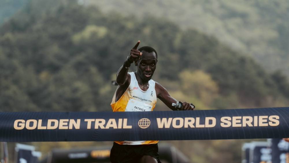 golden trail series kipngeno et kimutai survolent la grande muraille de chine
